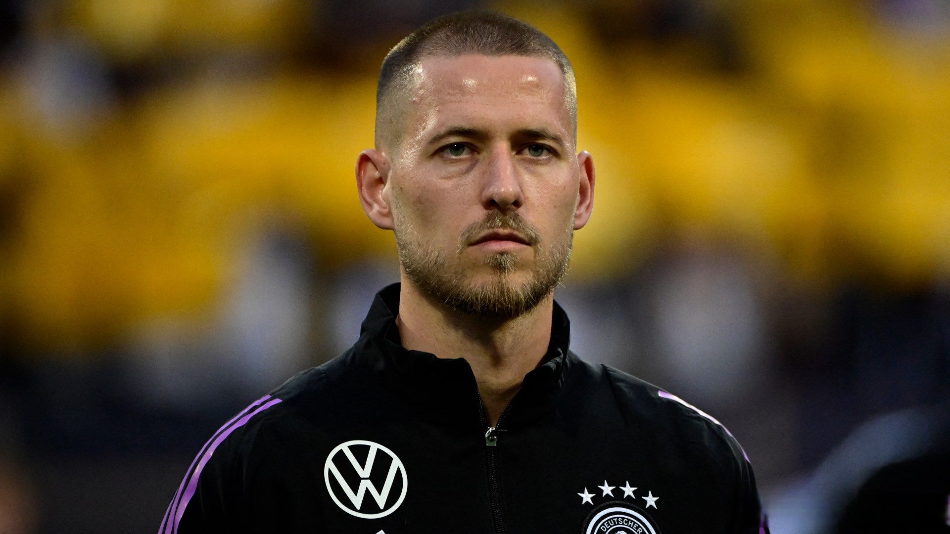 开云官方app下载站-曼联签下德利赫特