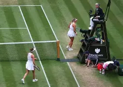 开云中国-太狠了！阿扎伦卡在DWG比赛中出色防守今晚里尔备战欧超杯，俄克拉荷马雷霆赛后临场应变